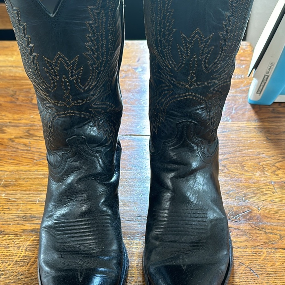 lucchese burnt mad goat